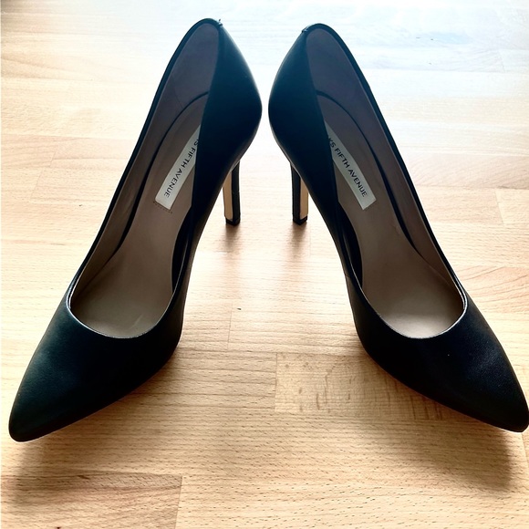 Saks 5th Avenue Black Stilettos 5 1/2 - Picture 2 of 8